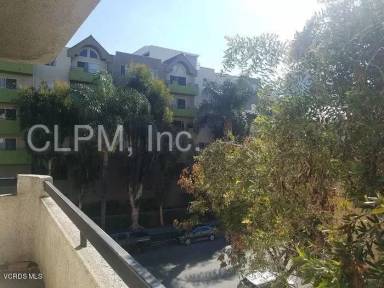 Main picture of 525 S Berendo St