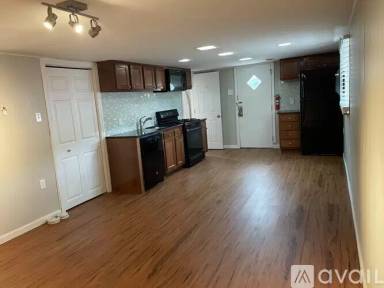 Main picture of 901 W Browning Rd