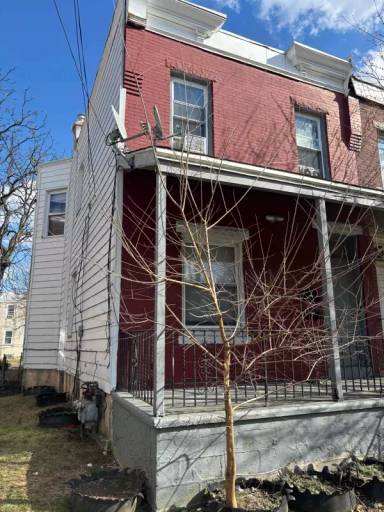 Main picture of 19 N 2nd St