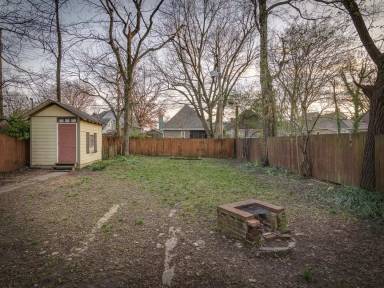 Main picture of 2111 Jefferson Ave