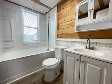 Main picture of 301 Amory St