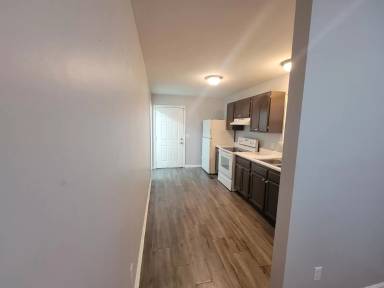 Main picture of 2313 Daisy St