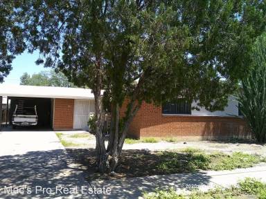 Main picture of 2143 N Country Club Rd