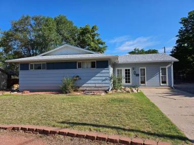 Main picture of 57 Dundee Ln