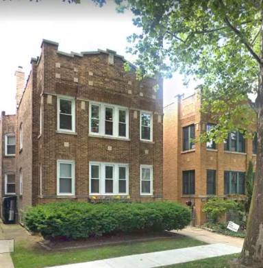 Main picture of 5920 N Artesian Ave