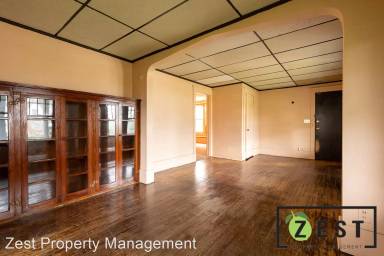 Main picture of 12740 Strathmoor St