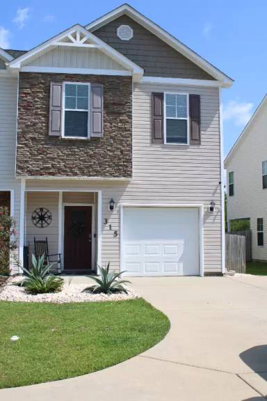 Main picture of 315 Frisco Way