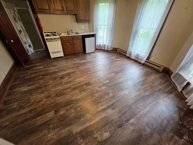 Main picture of 127 W Cedar St