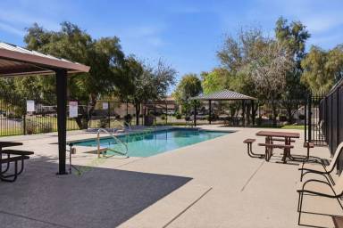Main picture of 40502 N Glen Meadows Ln
