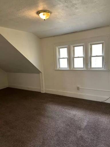 Main picture of 15286 S Telegraph Rd