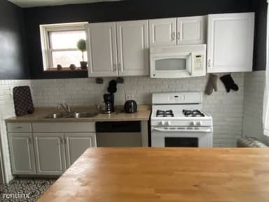 Main picture of 4963A Botanical Ave