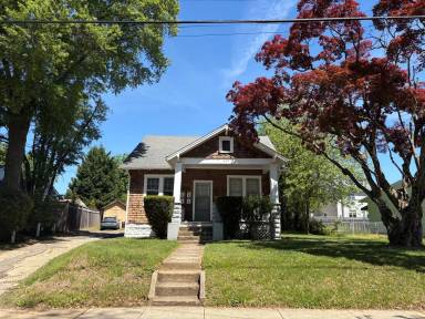 Main picture of 407 Adams St