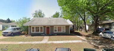 Main picture of 1010 W Cedar Ave