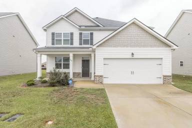 Main picture of 107 Farmers Way