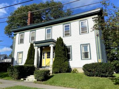 Main picture of Adams St - 7