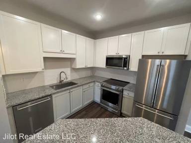 Main picture of 840 United Ave SE
