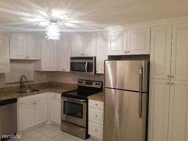 Main picture of 9523 S Hollybrook Lake Dr