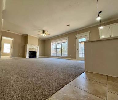 Main picture of 1307 Main St