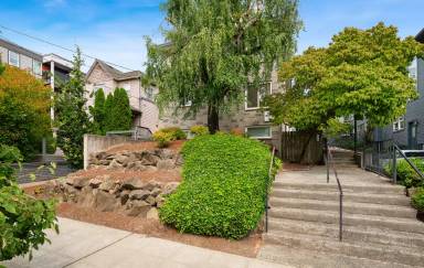 Main picture of 1720 14th Ave