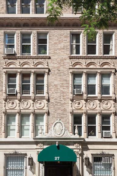 Main picture of 27 W 86th St