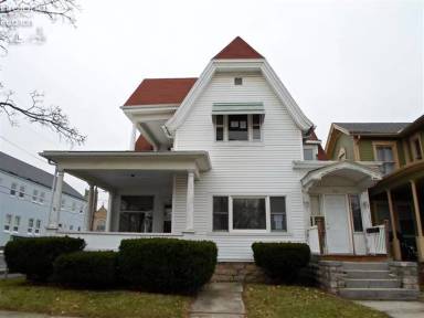 Main picture of 218 N Park Ave