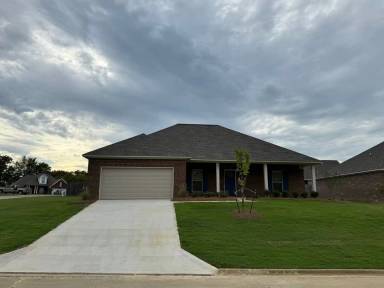 Main picture of 309 Battlefield Dr