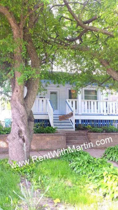 Main picture of 212 Wellington St