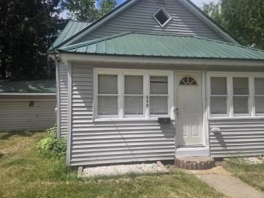 Main picture of 532 Cedar St