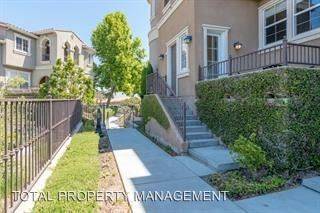Main picture of 542 Altino Blvd