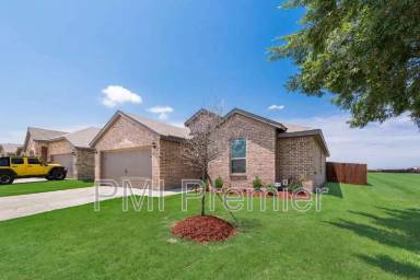 Main picture of 3360 N Crowley Cleburne Rd