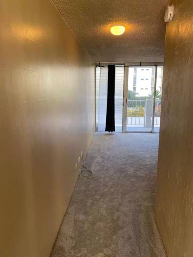 Main picture of 441 Lewers St