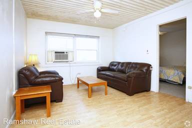 Main picture of 102 N Gregory St