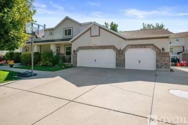 Main picture of 9681 S Cindy Ct
