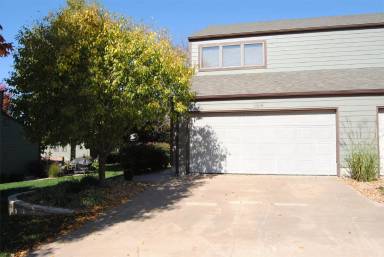 Main picture of 3800 Emerald Cir