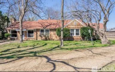 Main picture of 10609 Old Seagoville Rd