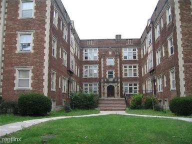 Main picture of 2915 S Moreland Blvd