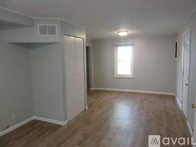 Main picture of 2055 Briarwood Ave