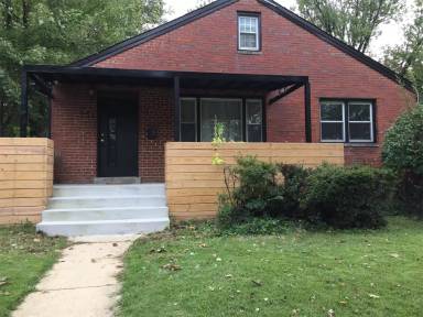 Main picture of 151 Tuckerman St NE