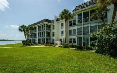 Main picture of Longboat Harbour Condominium
