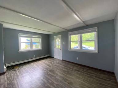 Main picture of 906 Wissinger Rd