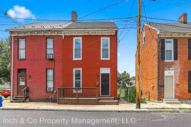 Main picture of 789 S 2nd St