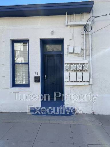 Main picture of 23 E McCormick St
