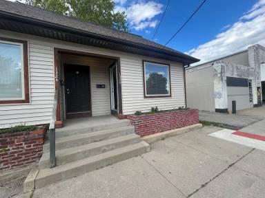 Main picture of 400 Kendall Pl