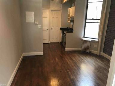 Main picture of 246 Mott St