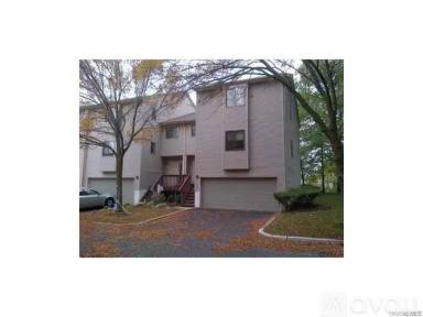 Main picture of Isabel Ct