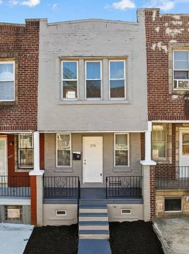 Main picture of 190 W Thelma St