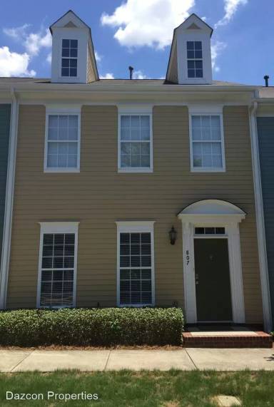 Main picture of 807 Cattaloochee Ln