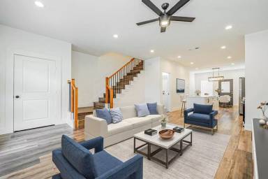 Main picture of 1208 Edgar St