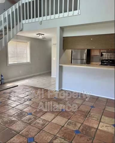 Main picture of 2745 Tally Ho Ave