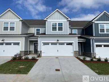 Main picture of 984 Carraway Ln